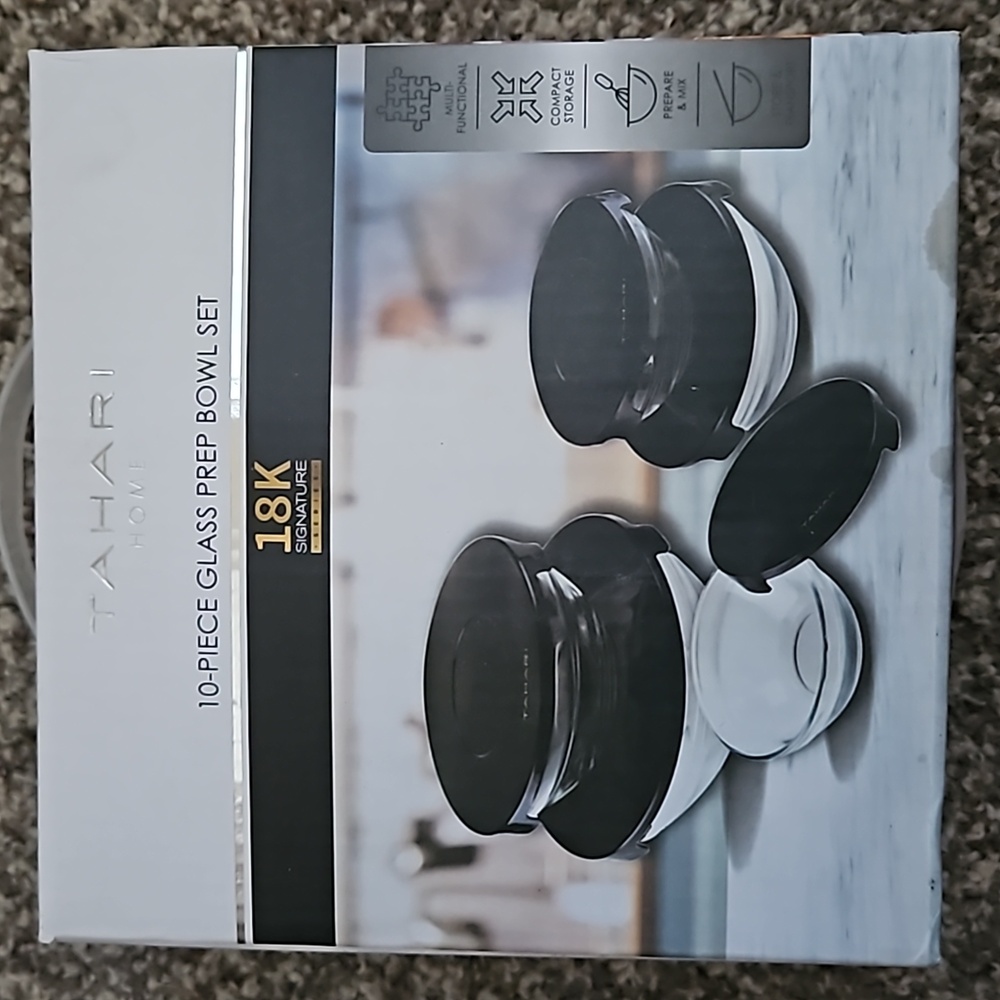 Tahari 10 Piece Glass Prep Bowl Set. Black Lids. Clear Bowls. NIB